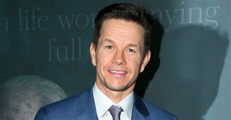 Mark Wahlberg Still Has His ‘Boogie Nights’ Prosthetic。